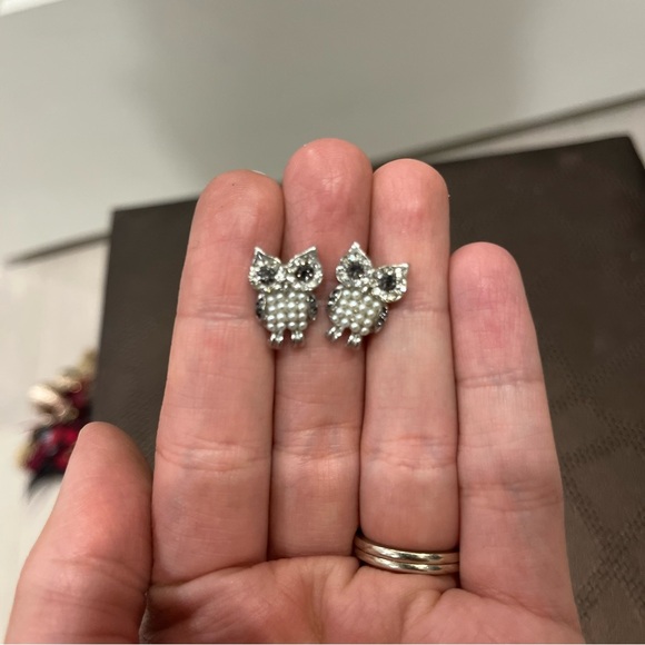 Earrings and cuff earrings - Picture 3 of 9